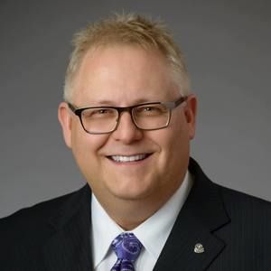 Meet your Posher, Derry